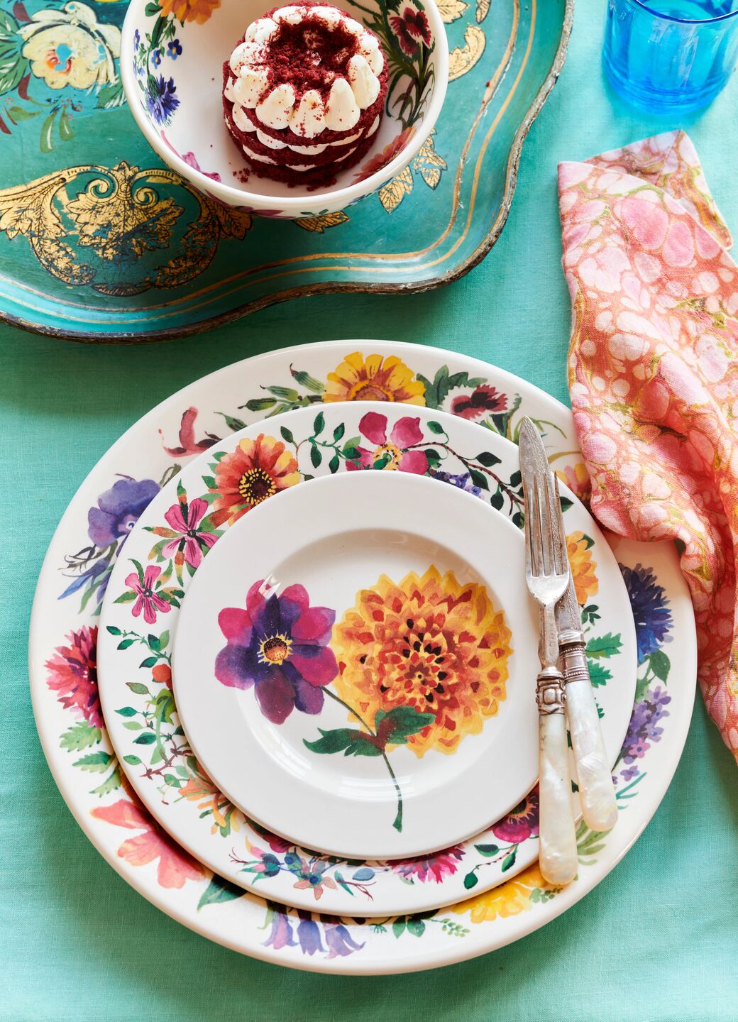 Garden Flowers 10 1/2 Inch Plate