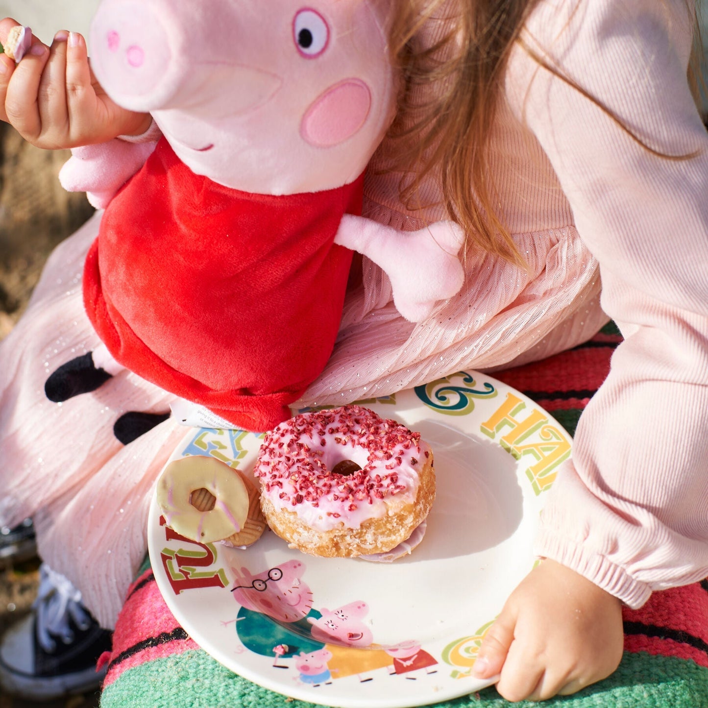 Peppa Pig Happiness & Friendship 8 1/2 Inch Plate