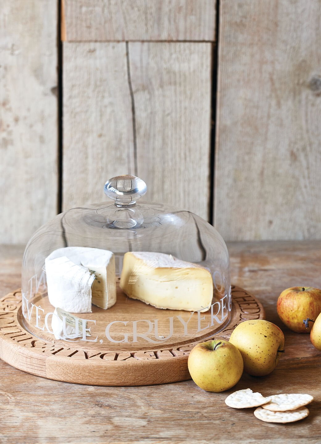 Black Toast Round Wooden Cheese Board