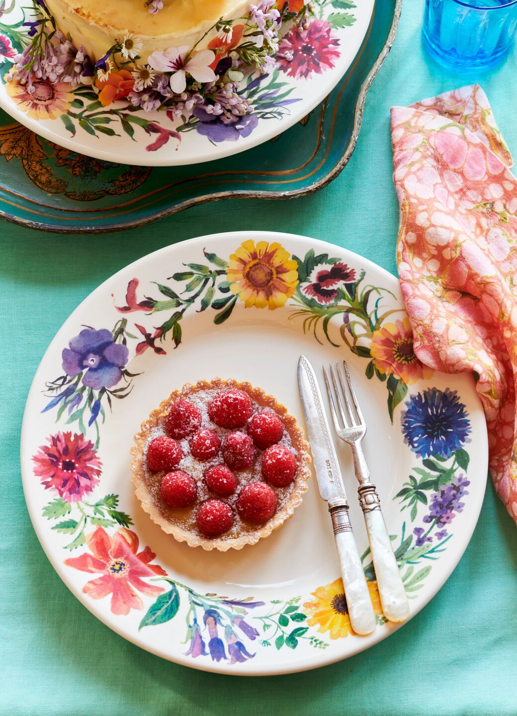 Garden Flowers 10 1/2 Inch Plate