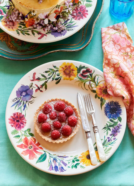 Garden Flowers 10 1/2 Inch Plate
